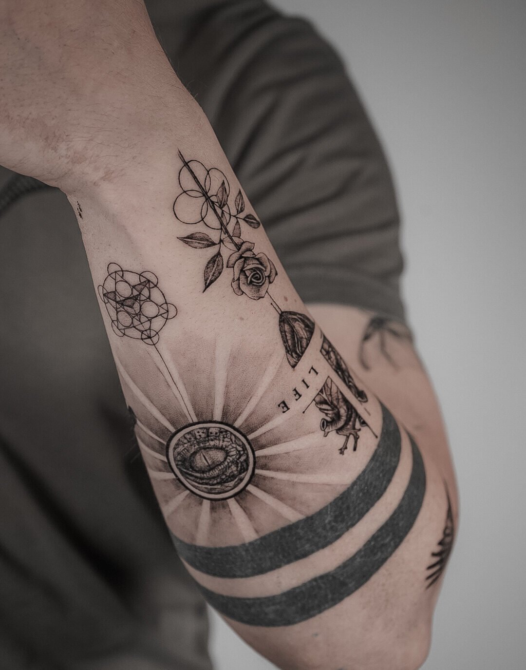 Movimiento, tatuaje de Elena Navarro en Valencia